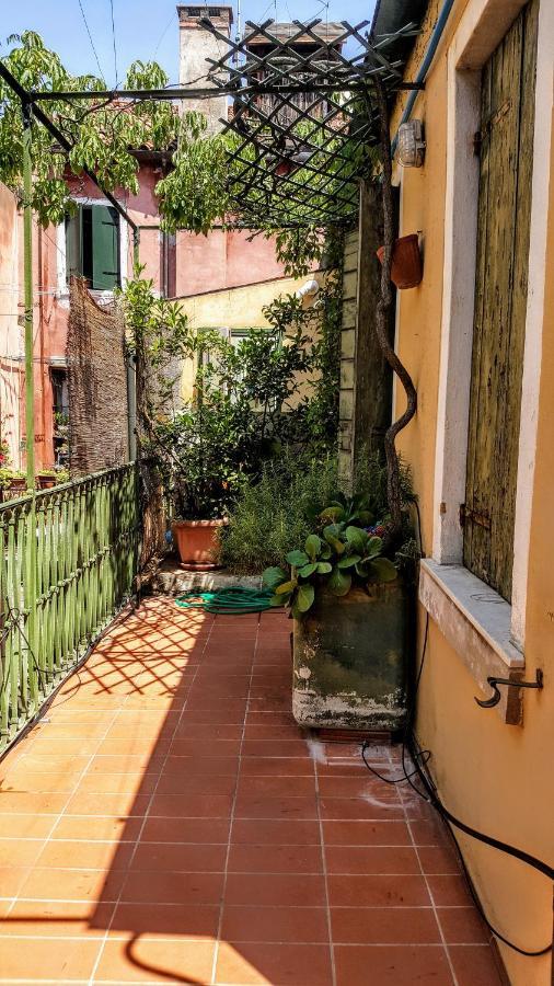Sweet Home New Venesia Bagian luar foto