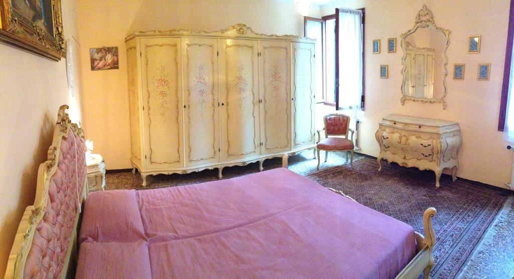 Sweet Home New Venesia Ruang foto